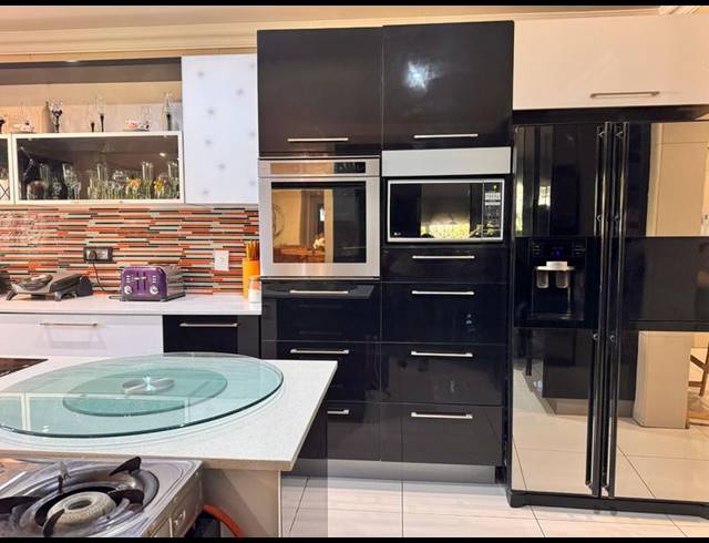 3 BEDROOM HOUSE FOR SALE IN STRUBENSVALLEI